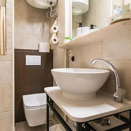Old Town Center Apartman *